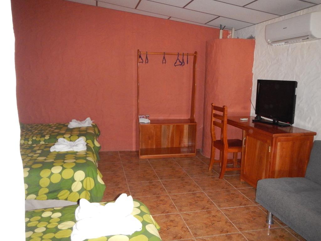 Hospedaje Casa Soleil Puerto Villamil Pokoj fotografie